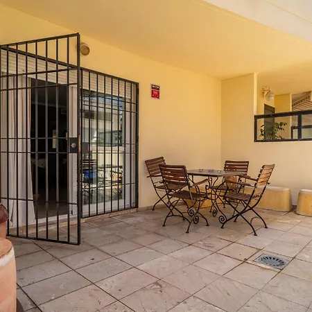 1 Bedroom Gorgeous In *